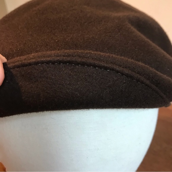 Unisex Lock & Co Blocked 100% wool felt flat cap. - Picture 6 of 6